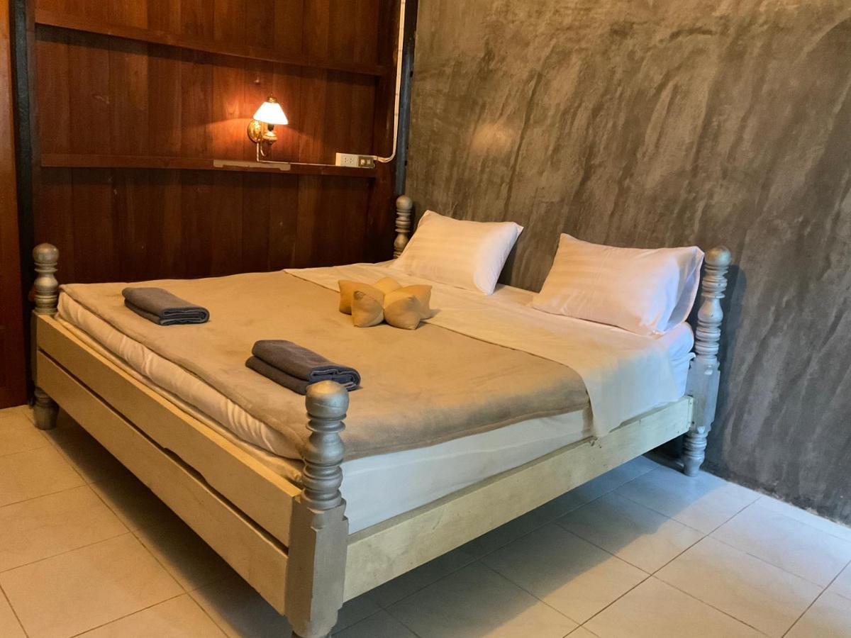 Kwanlah Homestay Mae Chaem Exteriör bild