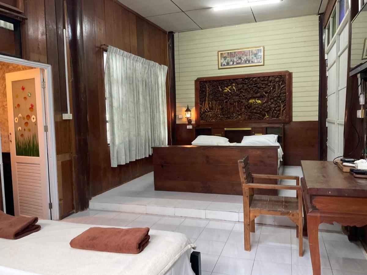Kwanlah Homestay Mae Chaem Exteriör bild