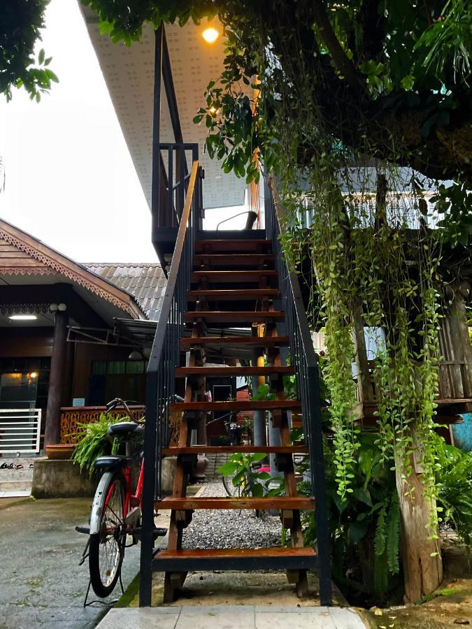 Kwanlah Homestay Mae Chaem Exteriör bild