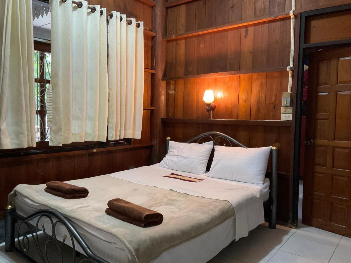 Kwanlah Homestay Mae Chaem Exteriör bild